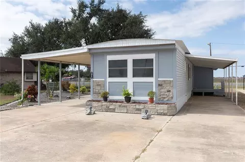 1043 La Costa Dr, Alamo, TX 78516