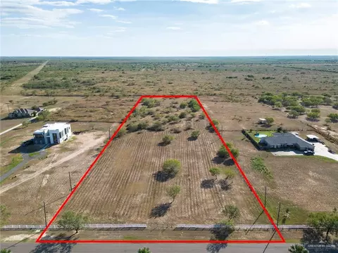 21125 Buck Fawn Dr, Edinburg, TX 78541