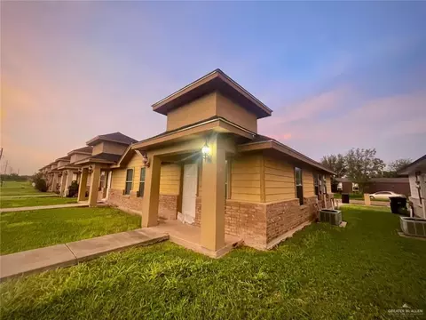 303 N Rockport St, Mission, TX 78573