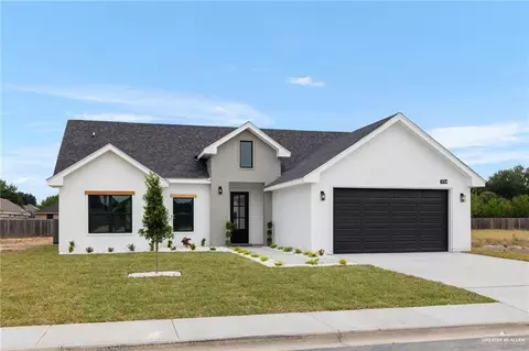 734 Saint Vincent Dr, Alamo, TX 78516