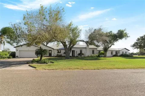 1420 Lion Lake Dr N, Progreso Lakes, TX 78596