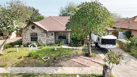 2211 Cedro Dr, San Juan, TX 78589