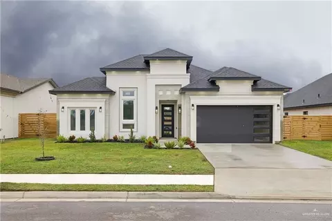 908 La Laguna St, Mission, TX 78573