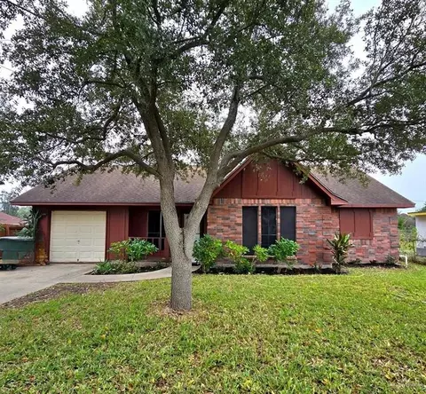 918 N T St, Harlingen, TX 78550