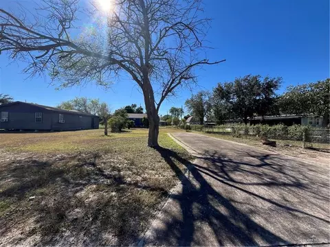 607 E De Soto Ave, Alamo, TX 78516