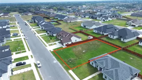 8545 Bellagio Cir, Harlingen, TX 78552