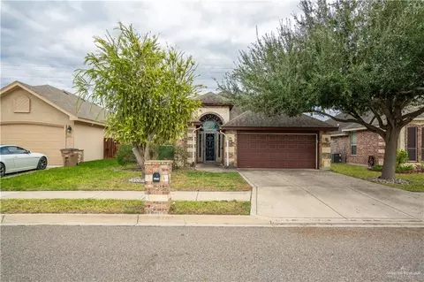 2434 N Opal Dr, Edinburg, TX 78541