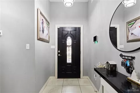 Entry Way - 507 Crystal Dr, Pharr, TX 78577 photo 1 of 2