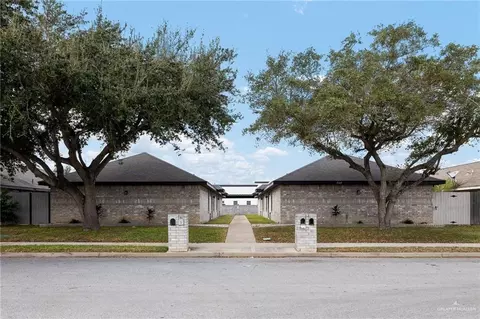 7105 N 8th St N, Mcallen, TX 78504