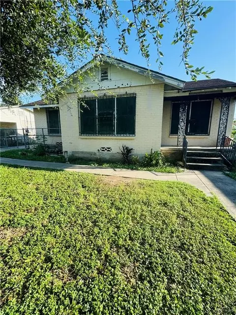 1105 Sycamore Ave, Mcallen, TX 78501