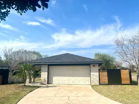 817 Pearl Dr, Donna, TX 78537