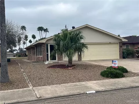 913 Katrin Dr, Alamo, TX 78516