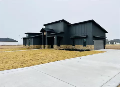 5516 Jay Ln, Weslaco, TX 78596