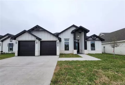 729 Saint Vincent Dr, Alamo, TX 78516