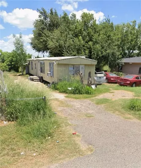 2906 Llave St, Weslaco, TX 78596