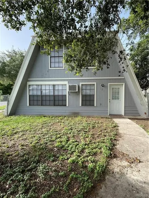121 W Lovett St, Edinburg, TX 78541