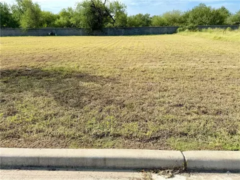 1612 Oak Alley Dr, Mission, TX 78572