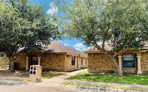 1400 E Quail St, Pharr, TX 78577