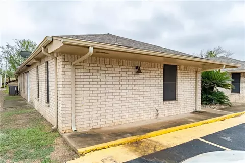 1716 Oasis Dr, Mission, TX 78572