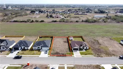 1024 Broken Arrow Dr, Alamo, TX 78516
