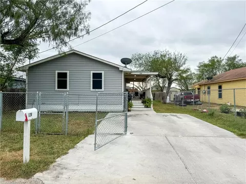 128 E Saint Anne Dr, Pharr, TX 78577