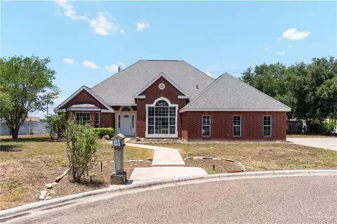 2573 Palm Circle Dr, Rio Grande City, TX 78582