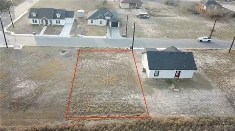 803 E Falcon Dr, Rio Grande City, TX 78582