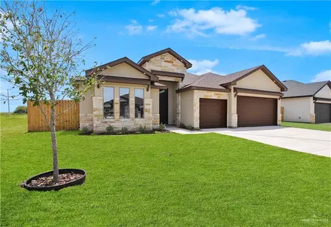 521 Eagle Dr, Los Fresnos, TX 78566