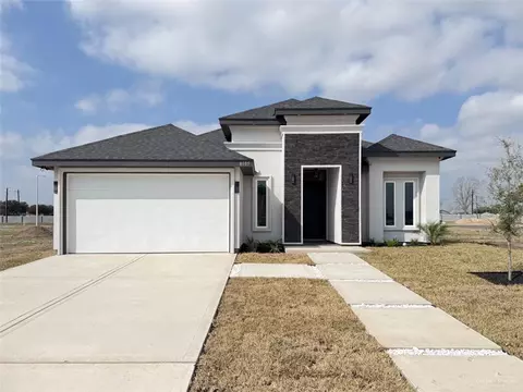 8105 50th St, Mcallen, TX 78504