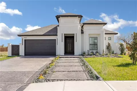 8022 N 48th Ln, Mcallen, TX 78504