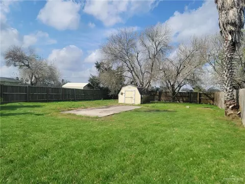 13 Texoma St, Los Fresnos, TX 78566