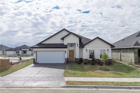 1013 Magnolia St, Mission, TX 78573