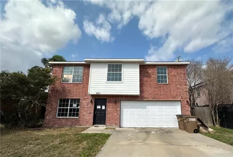 2211 Webster Dr, Edinburg, TX 78542