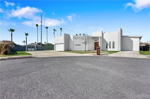 1504 Basil St, Pharr, TX 78577