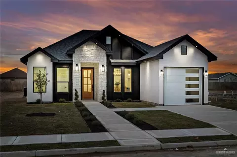 1311 S 9th St, Alamo, TX 78516