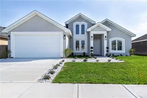 8729 Swan Lake Dr, Harlingen, TX 78550