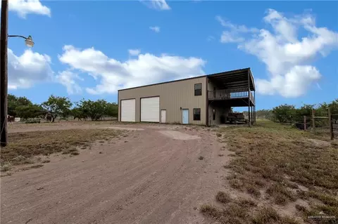 909 Loma Blanca Ln, Rio Grande City, TX 78582