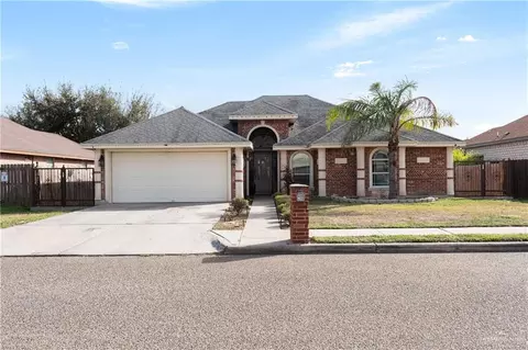 2001 W 42nd St, Mission, TX 78573