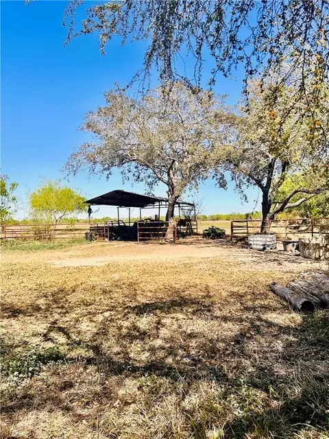 407 14 12 St, Weslaco, TX 78599