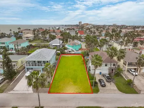 216 W Oleander St, South Padre Island, TX 78597