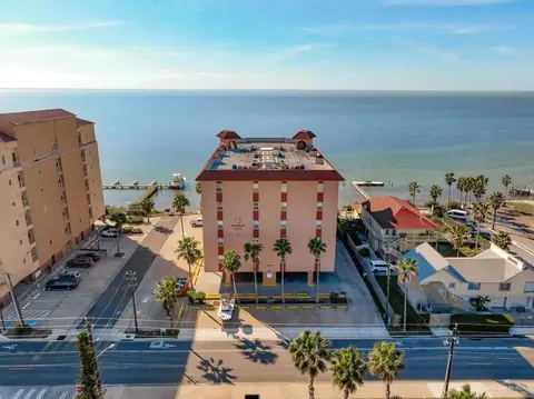 4901 Laguna Blvd #304, South Padre Island, TX 78597
