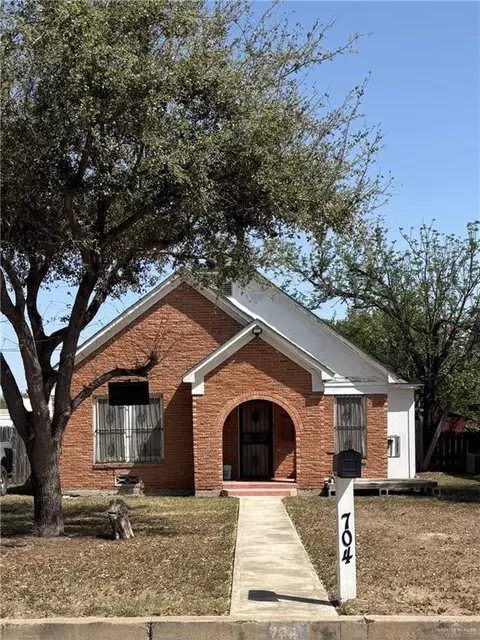 704 N 11th St, Mcallen, TX 78501