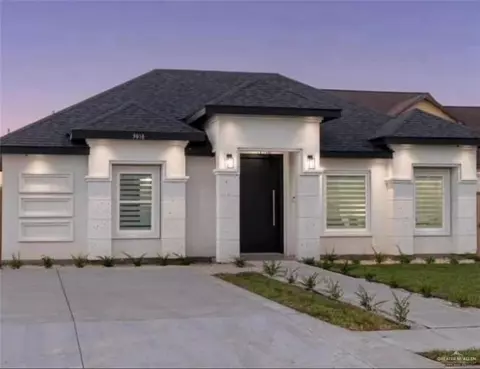 706 W Albatross Ave, Pharr, TX 78577