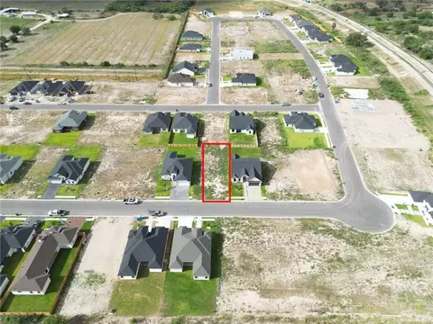 1105 Magnolia St, Mission, TX 78573