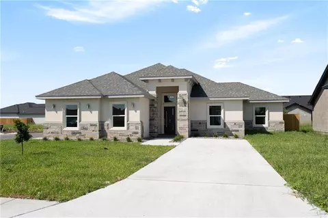 2028 Peace Dr, La Feria, TX 78559