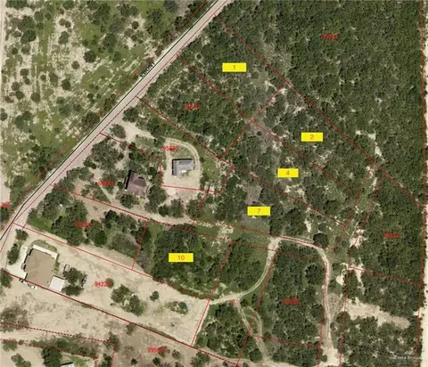 10 Ebony Ave, Roma, TX 78584