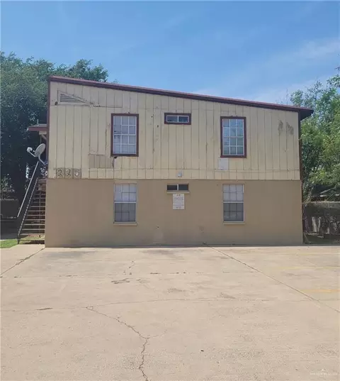 225 N 28th St, Mcallen, TX 78501