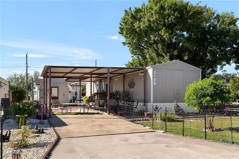2100 Bracey St, Mission, TX 78572
