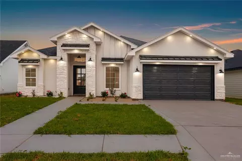 1007 Broken Arrow Dr, Alamo, TX 78516