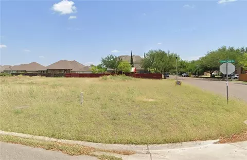 2813 Grand Canal Dr, Mission, TX 78572